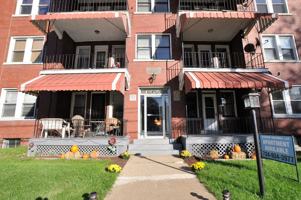 featured image of 1306 8th Ave #4