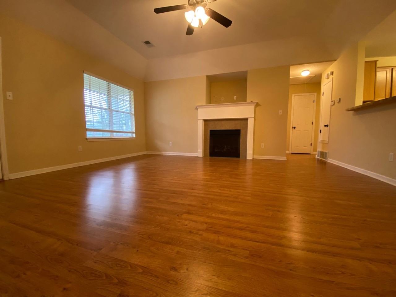 4300 Cedar Hills Rd - Photo 4 of 24