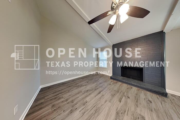 3008 Kingston Dr - Photo 6 of 21