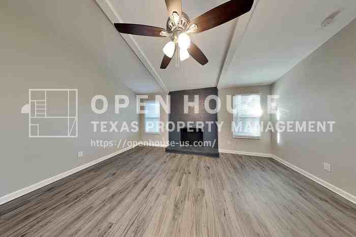 3008 Kingston Dr - Photo 7 of 21