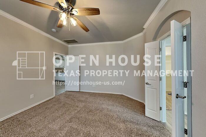 12536 Clarksburg Trl - Photo 7 of 20