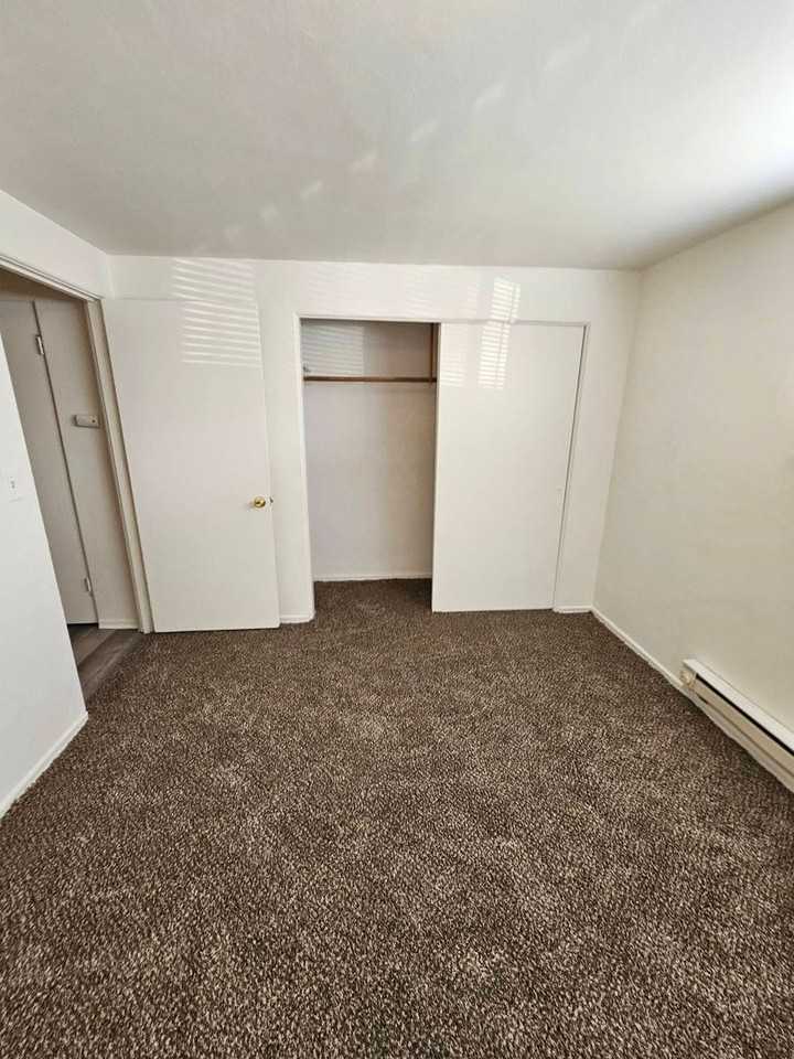 601 S. Division St. - Photo 6 of 14