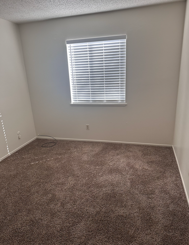 3004 Monroe St - Photo 4 of 5