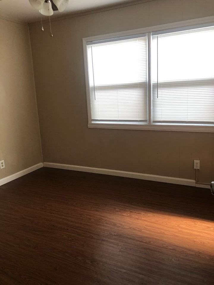 423 N Gem St - Photo 5 of 6