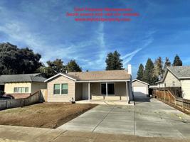 featured image of 952 E Apricot Ave