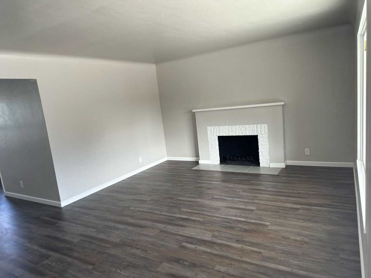 952 E Apricot Ave - Photo 4 of 19