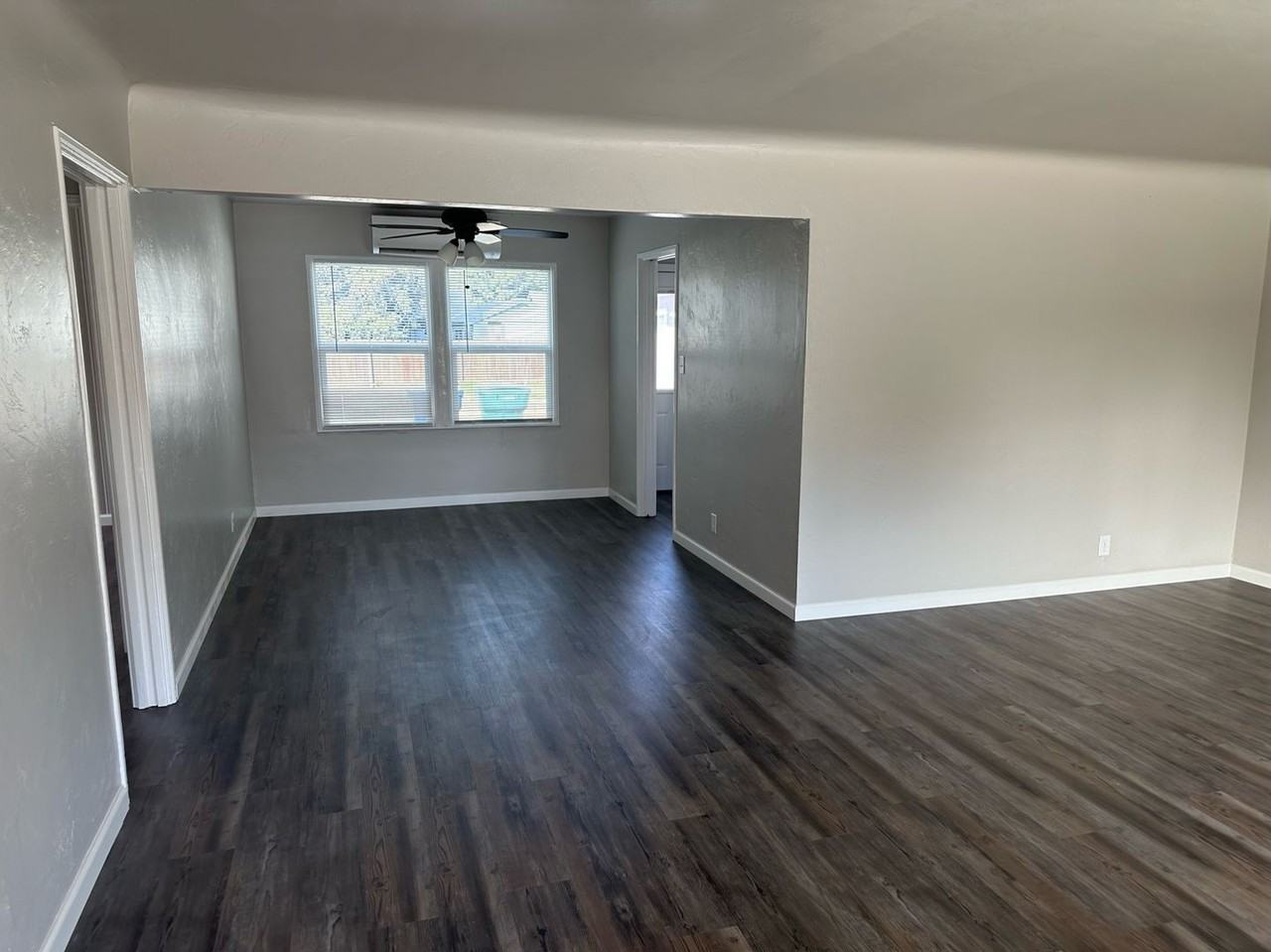 952 E Apricot Ave - Photo 5 of 19