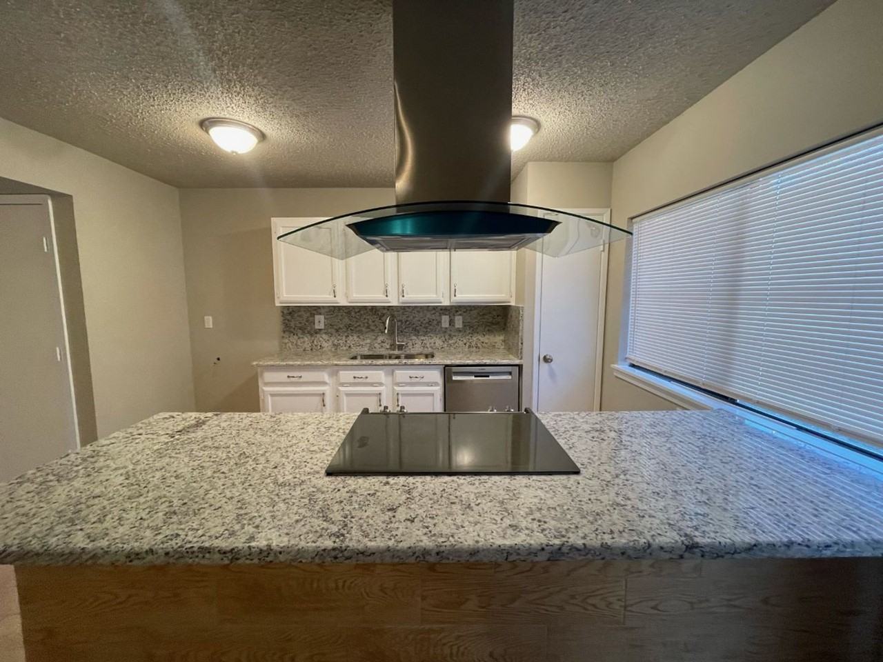 6521 Blackberry Dr - Photo 5 of 15