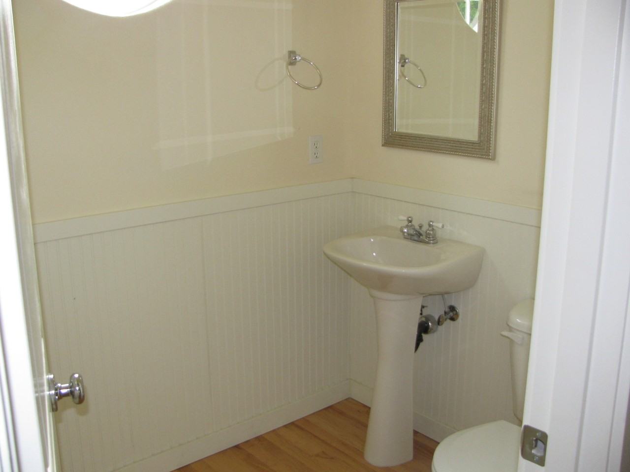 283 Nw 208th Ave - Photo 4 of 17