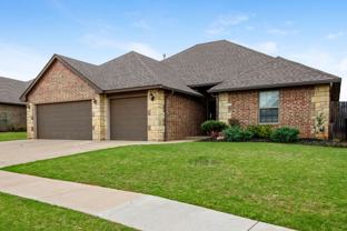 3229 Nw 188th Ter - Photo 1 of 1