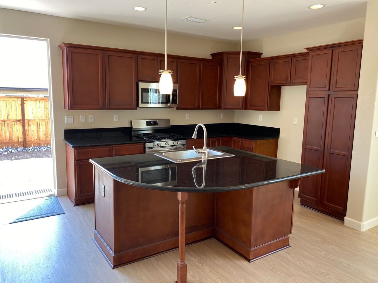 4798 Chromium Way - Photo 4 of 20