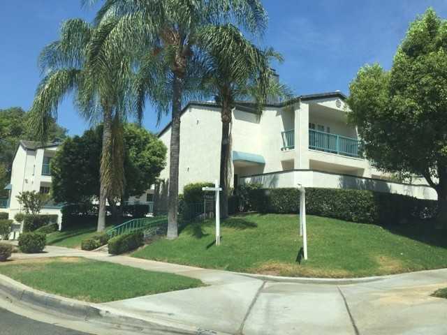 1002 Via Zapata - Photo 2 of 9