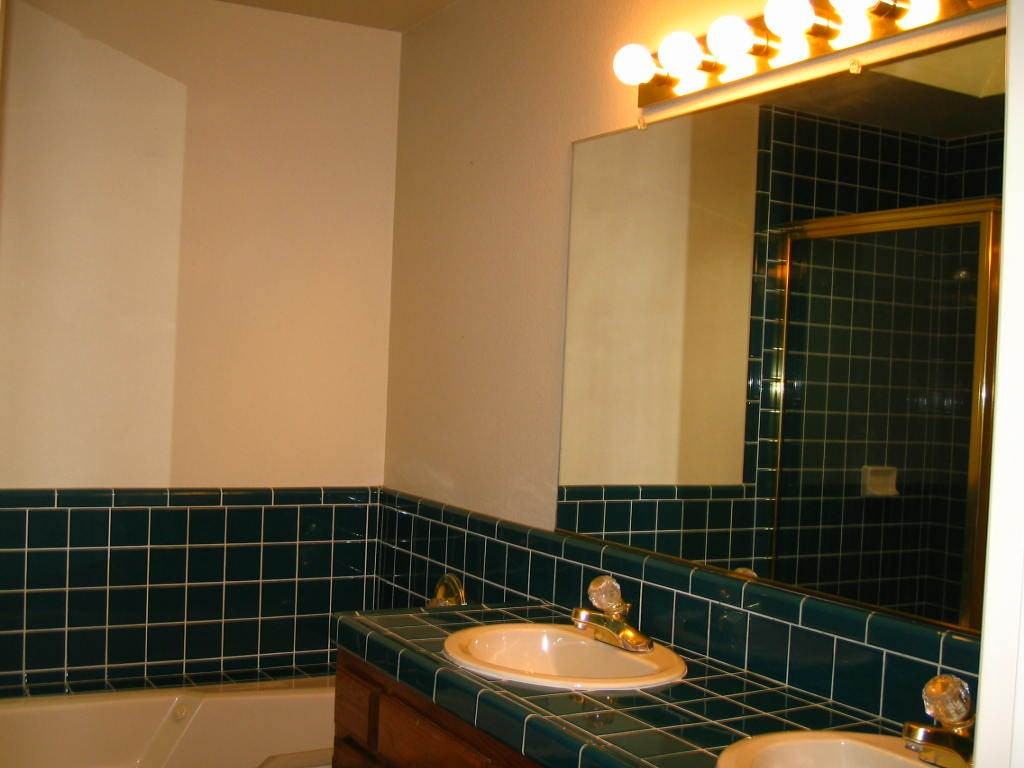 1002 Via Zapata - Photo 7 of 9