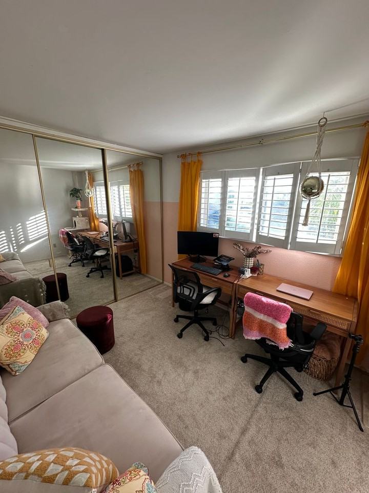 1221 Essex St #8 - Photo 4 of 29