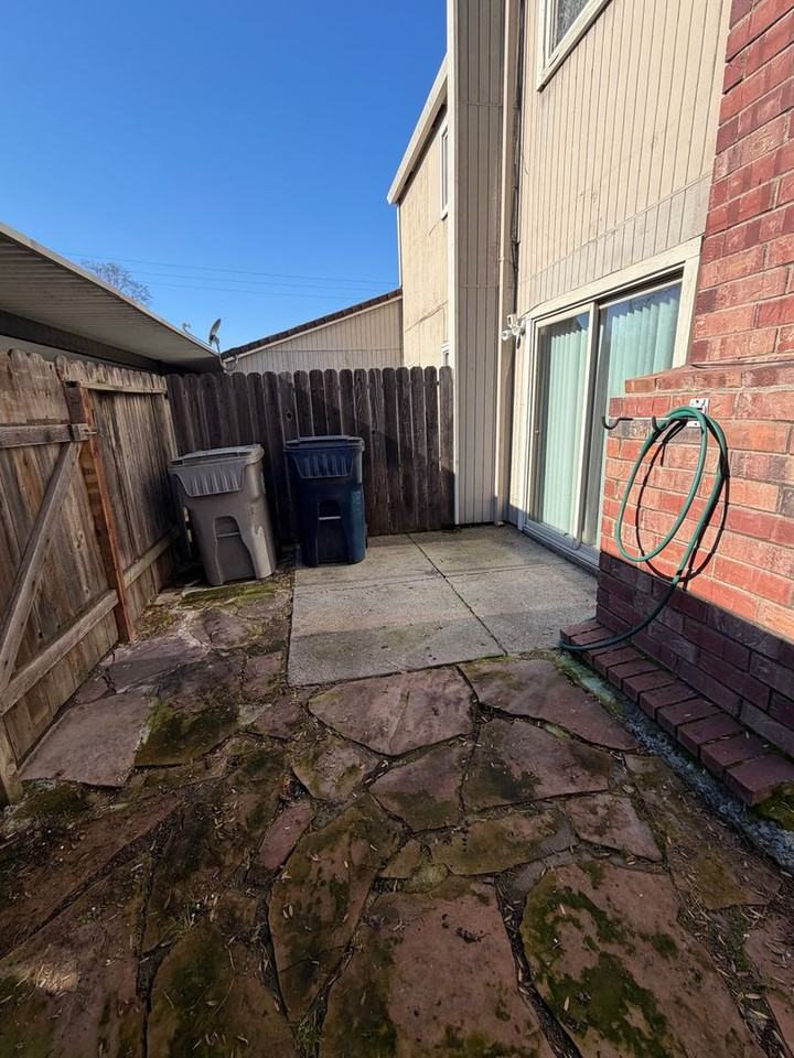 2690 Truxel Rd - Photo 4 of 15