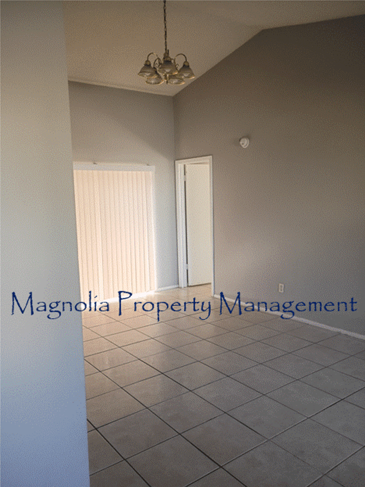 480 Eagle Cir - Photo 3 of 19