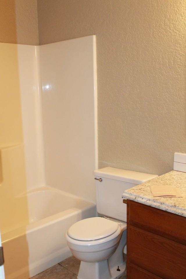 8511 Justin Pl - Photo 7 of 9