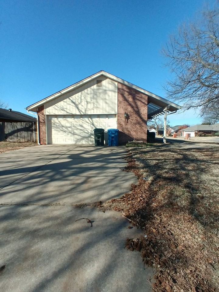 9024 Brookwood Dr - Photo 2 of 21