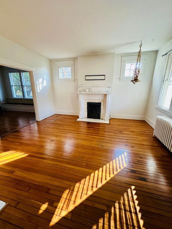 2711 Seminary Ave - Photo 6 of 33