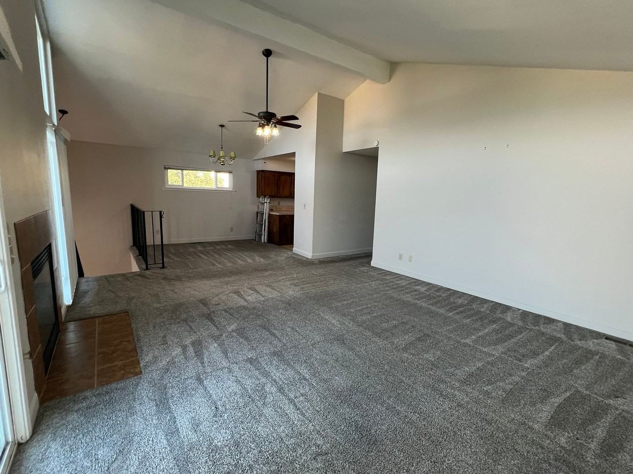 515 Ash St - Photo 4 of 21