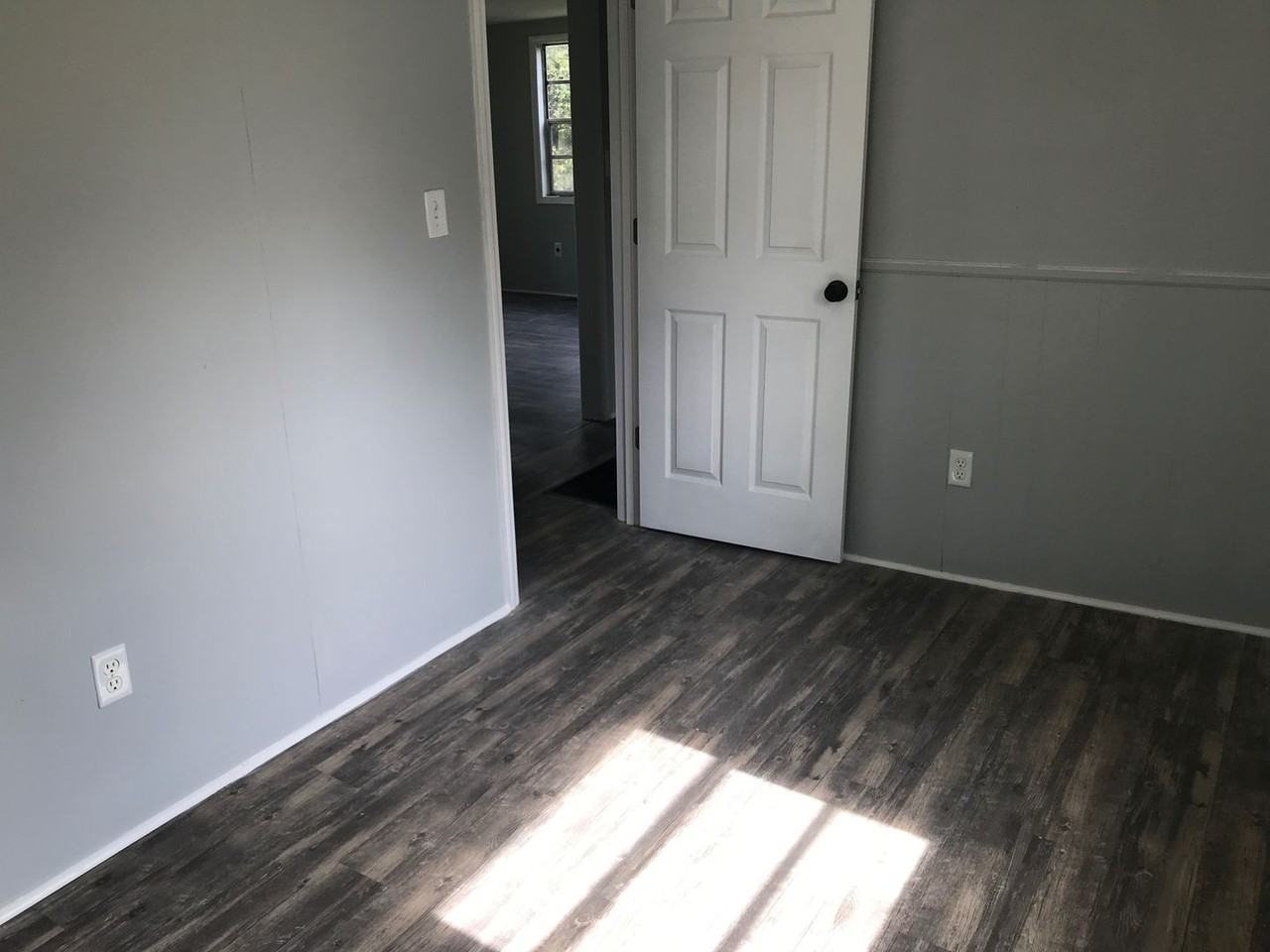 1668 Arrowhead Rd - Photo 7 of 15