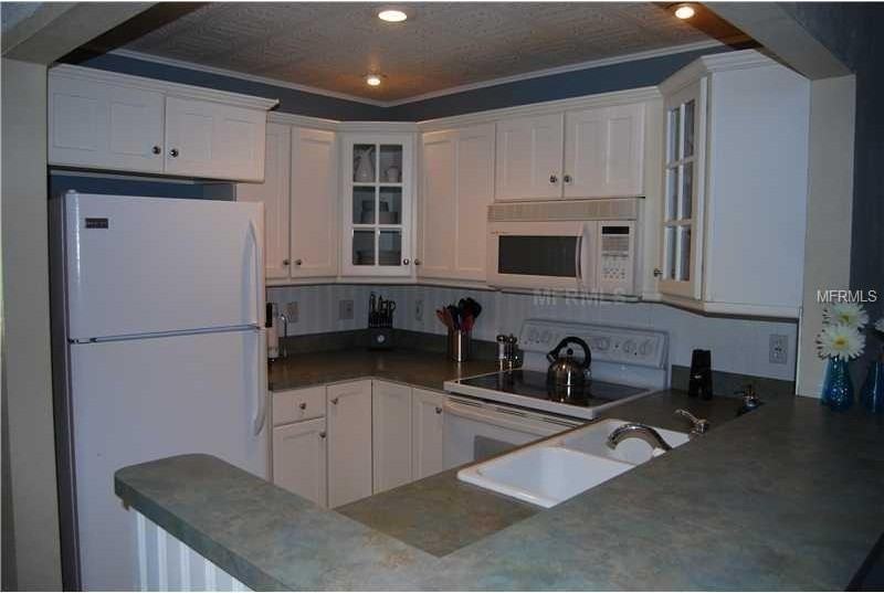 12000 Capri Cir S - Photo 3 of 22