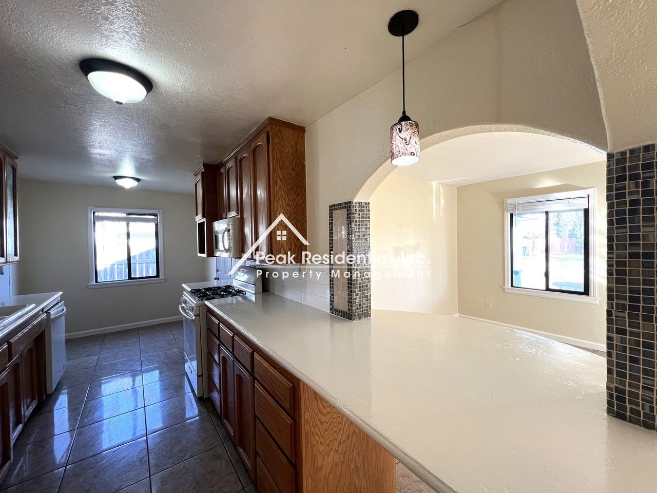 5910 Ortega St - Photo 4 of 20