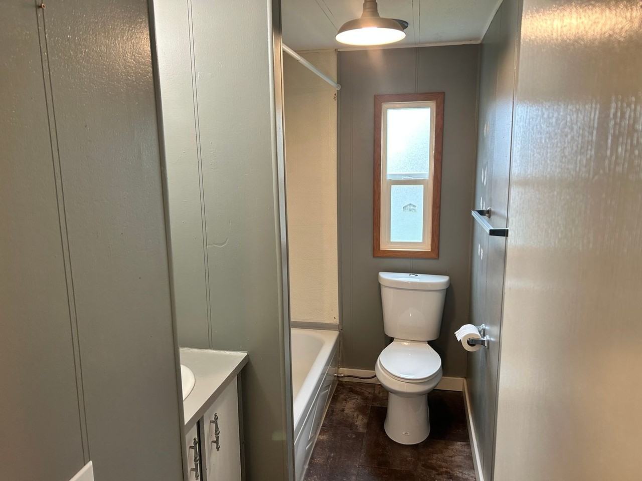 215 1st Ave N - Photo 7 of 12