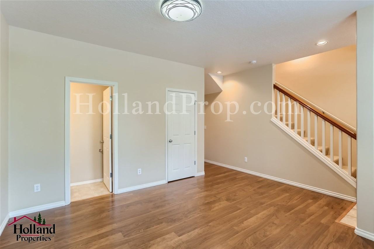 6020 Ne Alder St - Photo 6 of 27