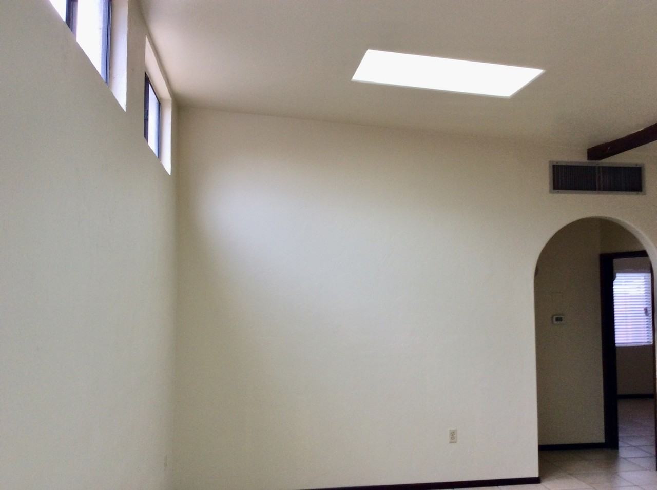 2940 N Park Ave - Photo 5 of 17