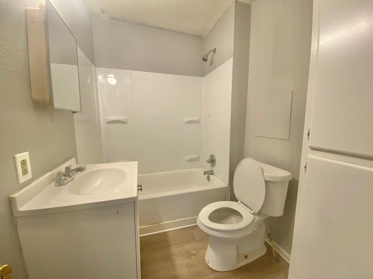 2313 25th St - Photo 6 of 7