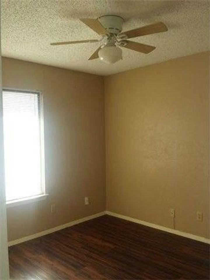 9510 Quail Village Ln - Photo 7 of 13