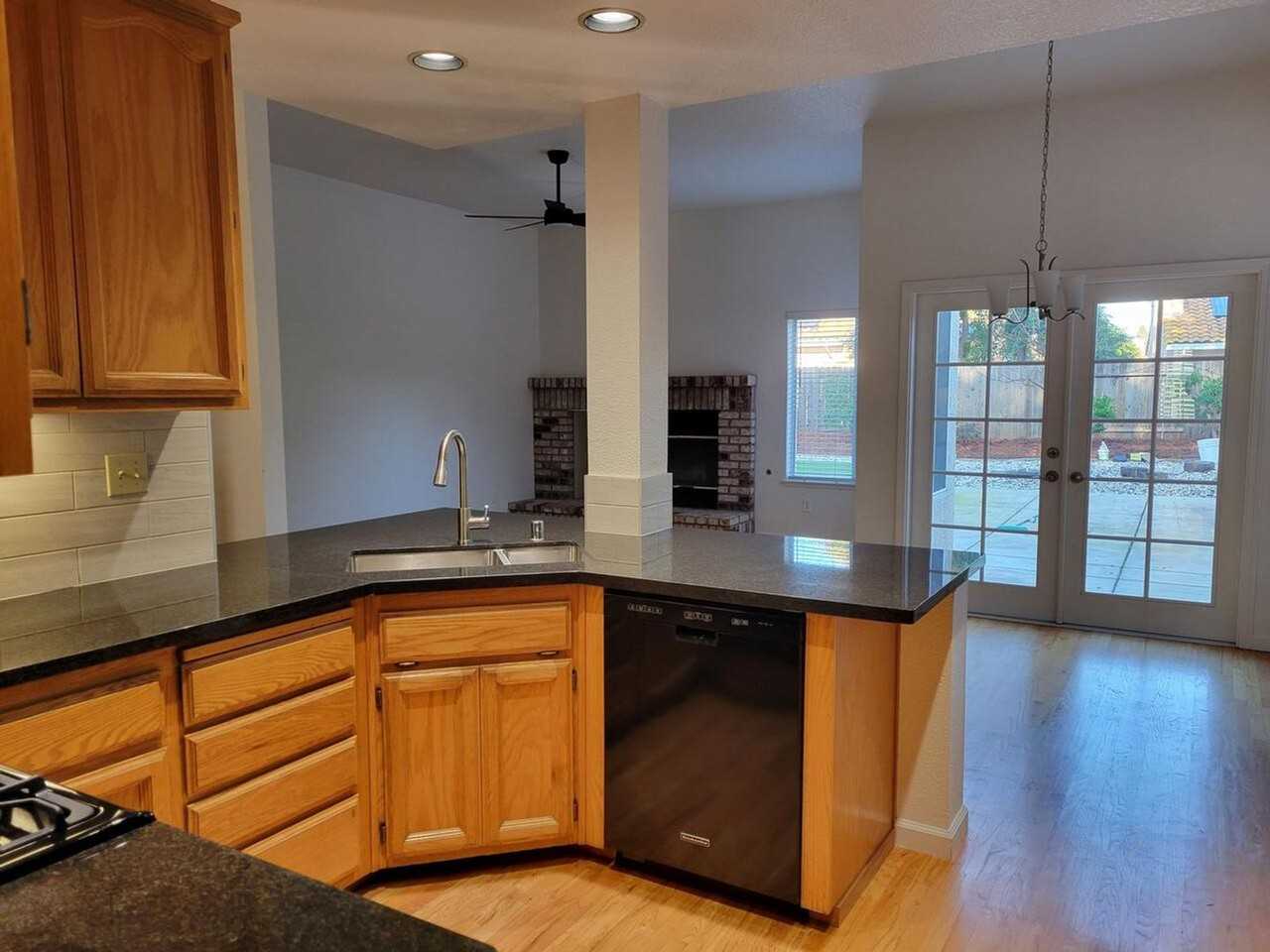 2951 Avon Rd - Photo 5 of 29