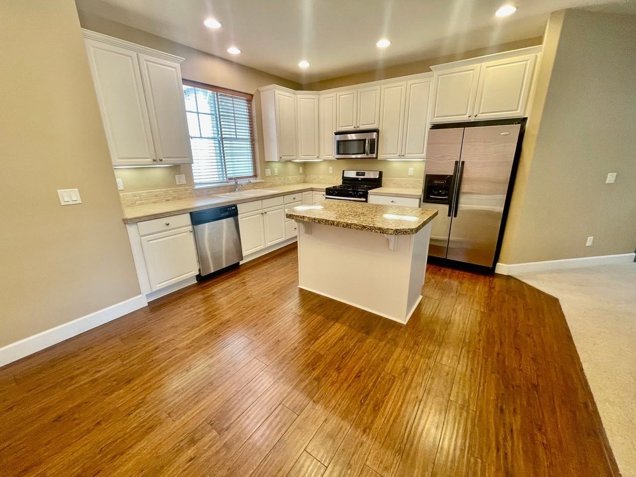 17576 Sw Robert Ln - Photo 6 of 50