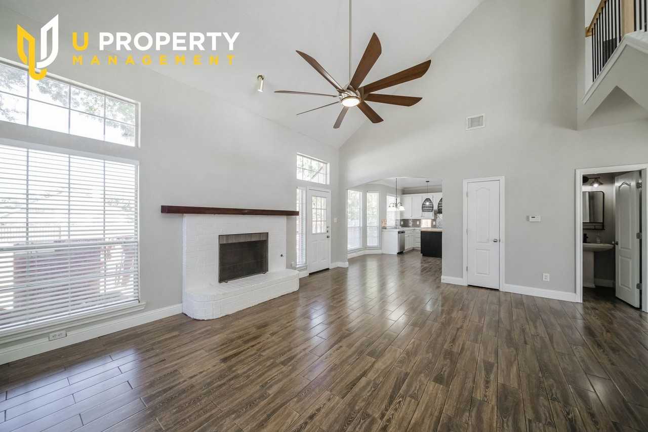 1940 Robin Ln - Photo 6 of 38