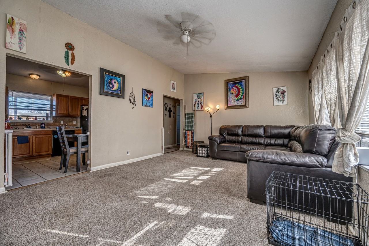 510 Campbell St - Photo 5 of 33