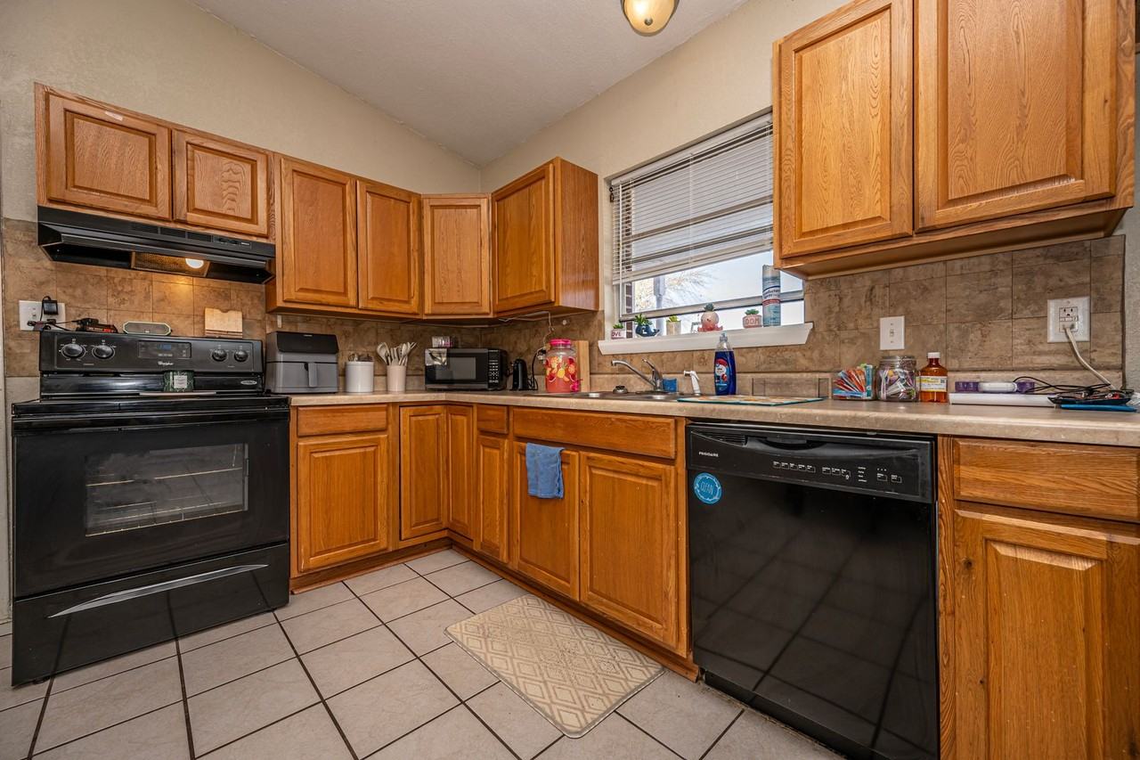 510 Campbell St - Photo 6 of 33