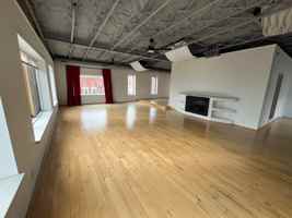 featured image of 10 E Broadway