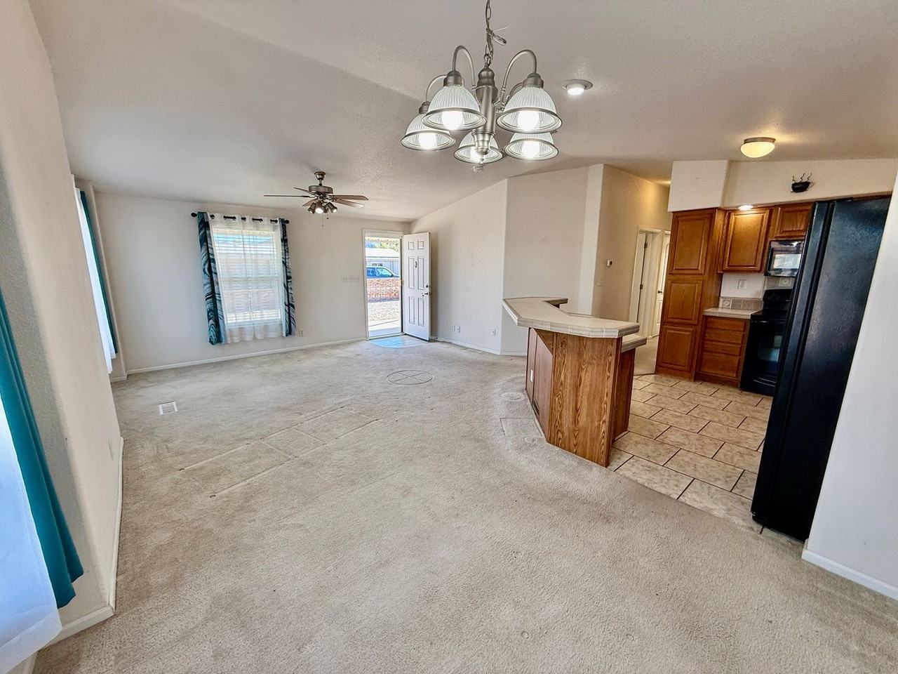 13239 E 48th Dr - Photo 4 of 30