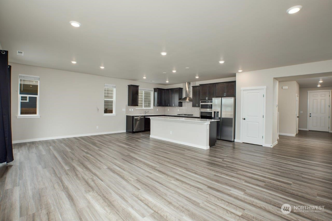 1541 27th St Nw - Photo 6 of 13