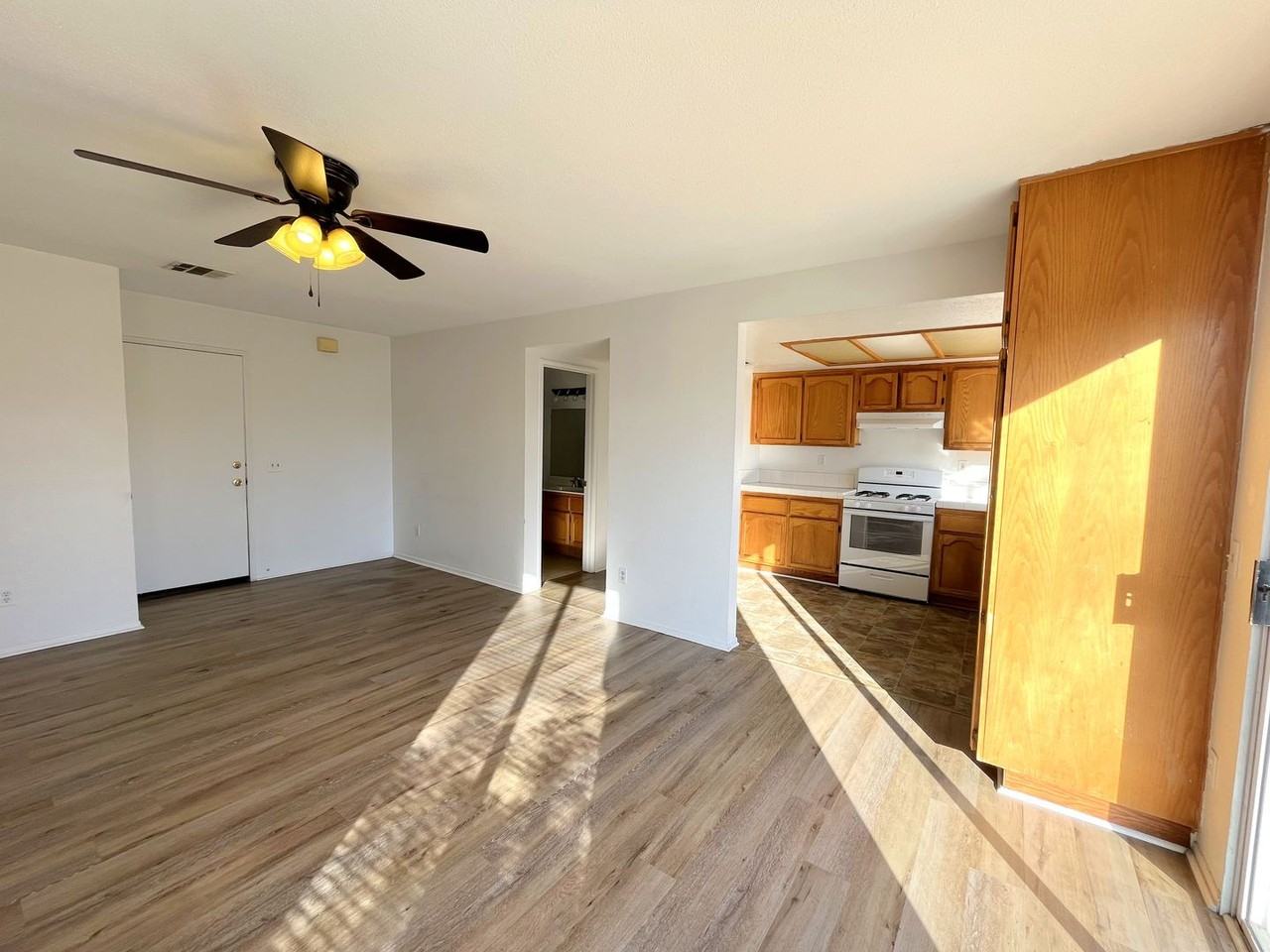 34759 Lockwood Dr - Photo 6 of 19