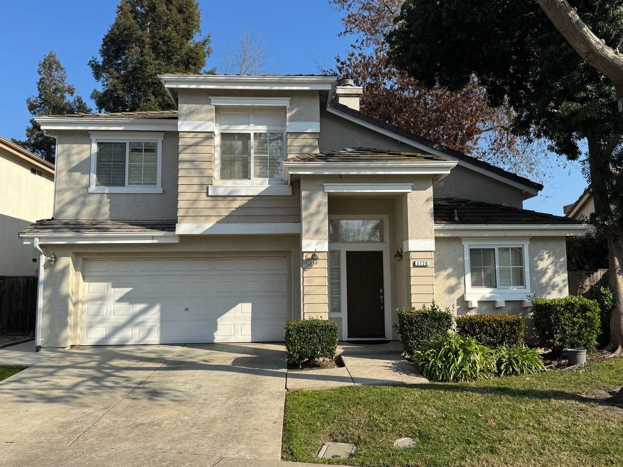 3720 Whispering Creek Cir - Photo 2 of 38