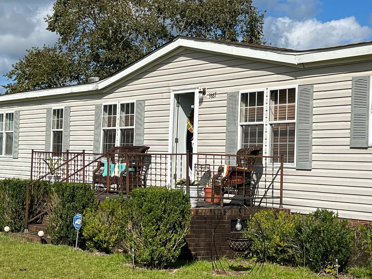 3667 Holly Grove Rd - Photo 2 of 13