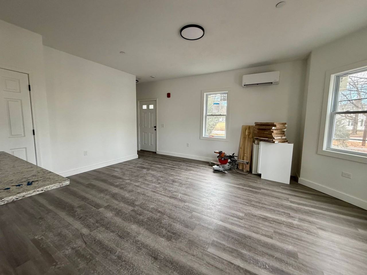 197 main St - Photo 2 of 16