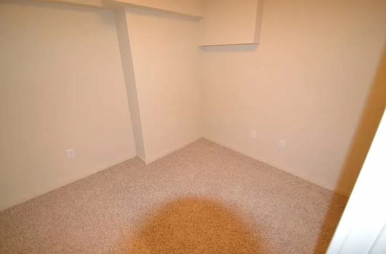 5227A 38th Ave Sw - Photo 5 of 12