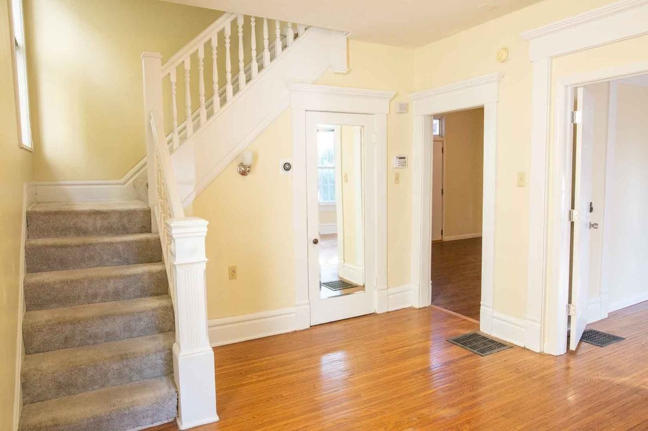 30 E Maynard Ave - Photo 6 of 36