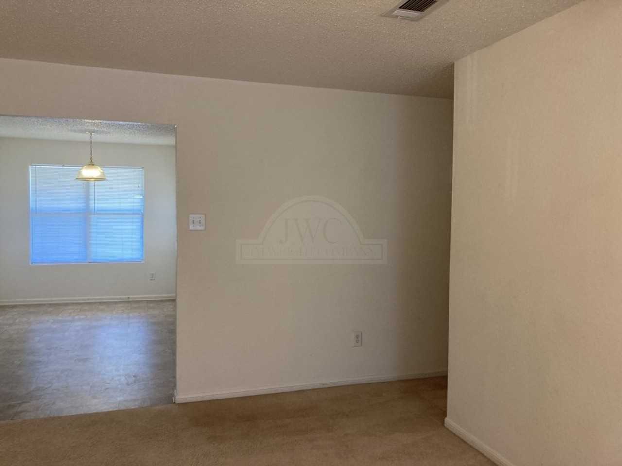 4307 Windcrest Dr - Photo 6 of 17