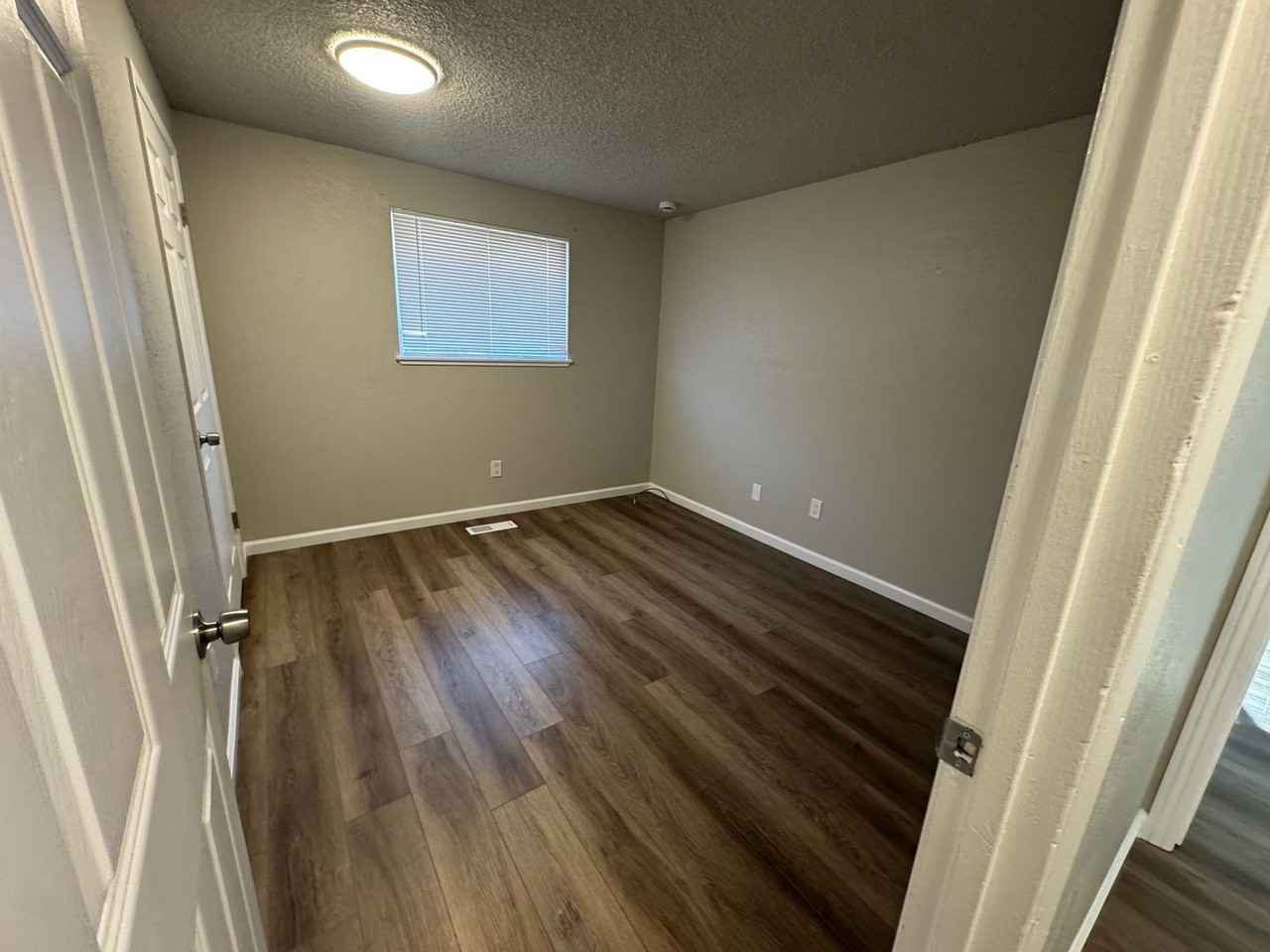 5230 Echo Ave - Photo 3 of 8