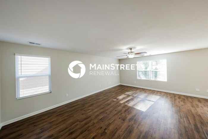 105 Union Station Dr - Photo 4 of 17