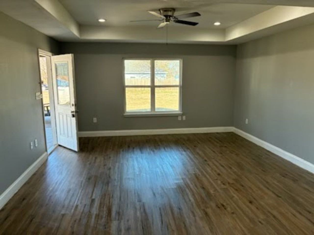 1707 Clark St - Photo 3 of 10